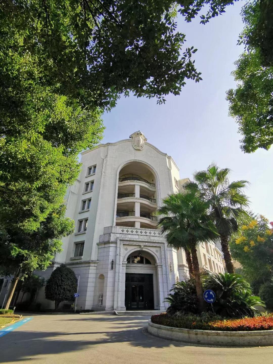 Resort Fenyang Garden Boutique 5*